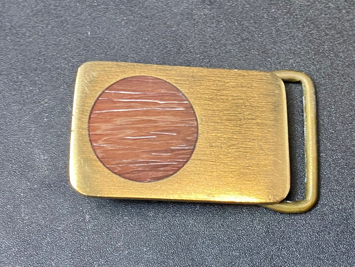VINTAGE 1979 *WOOD INLAID (ROUND SHAPE)* SOLID BRASS BTS BELT BUCKLE