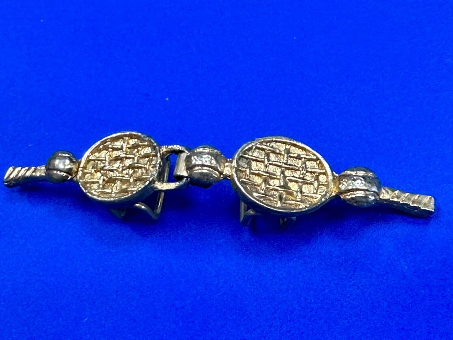 Tennis Raquette Vintage Two-piece interlocking gold tone belt buckle