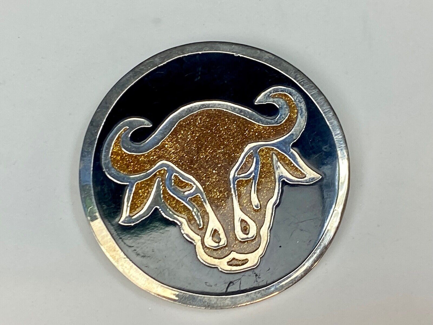 Vintage 1979 round western rodeo steer longhorn cow? belt buckle by PSS
