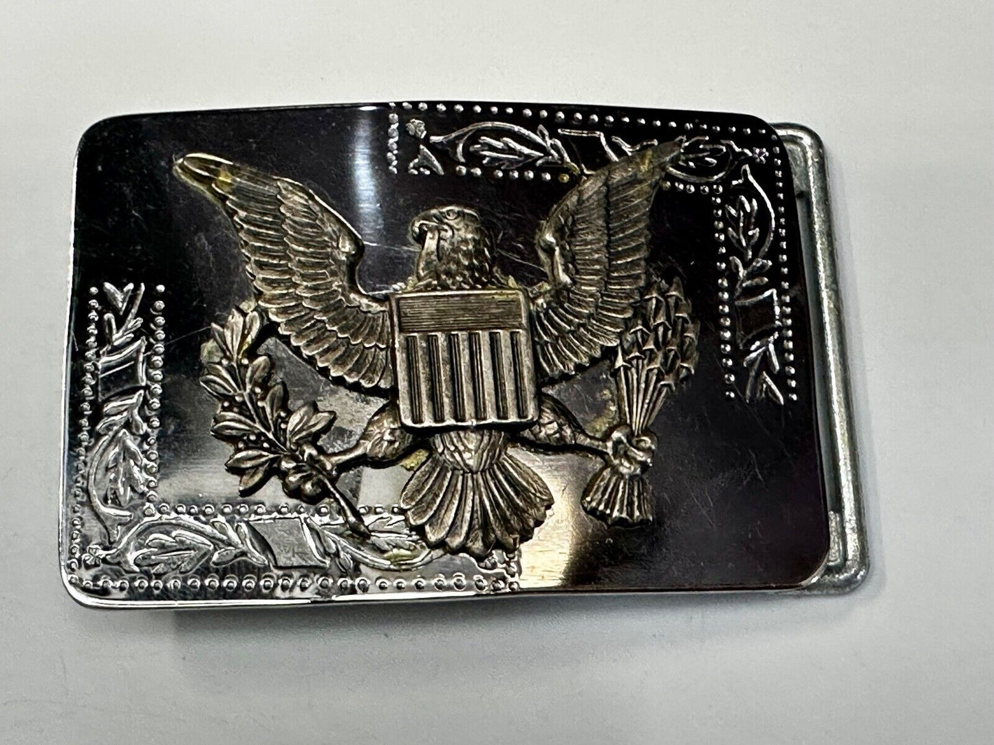 The Great Seal of the USA Vintage Reflective two tone Belt Buckle - See Hallmark