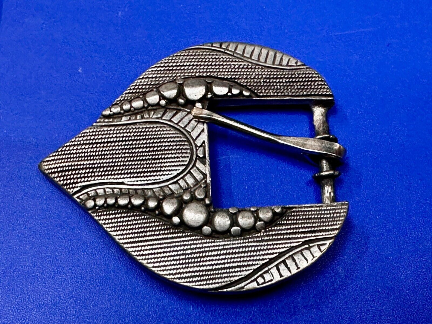 Beautiful Heart Shape Textured Replacement Dress Silver Tone Belt Buckle- MZ RCC