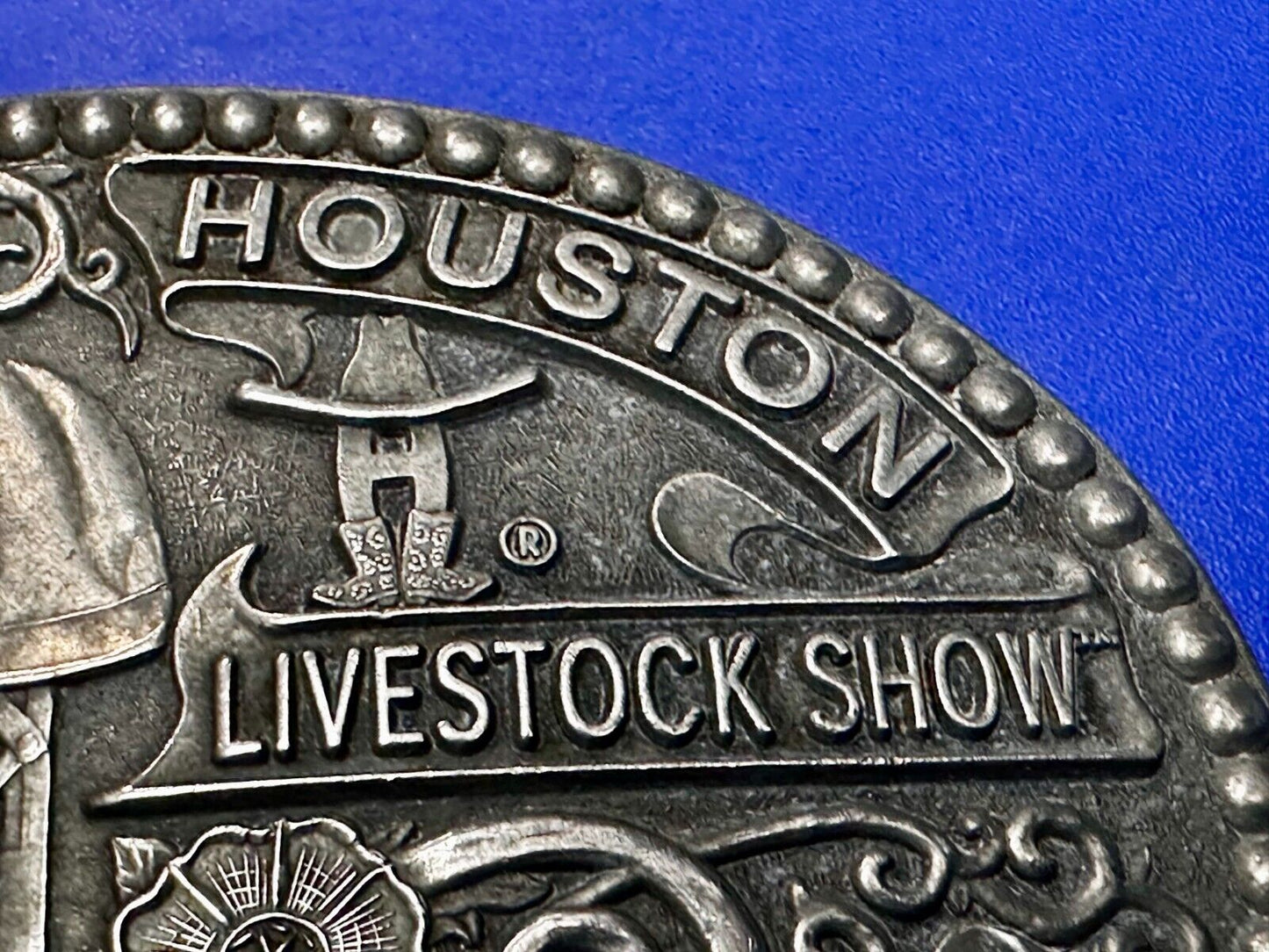 2001 Houston Rodeo & Livestock Show Texas Blank Trophy Ribbon Belt Buckle