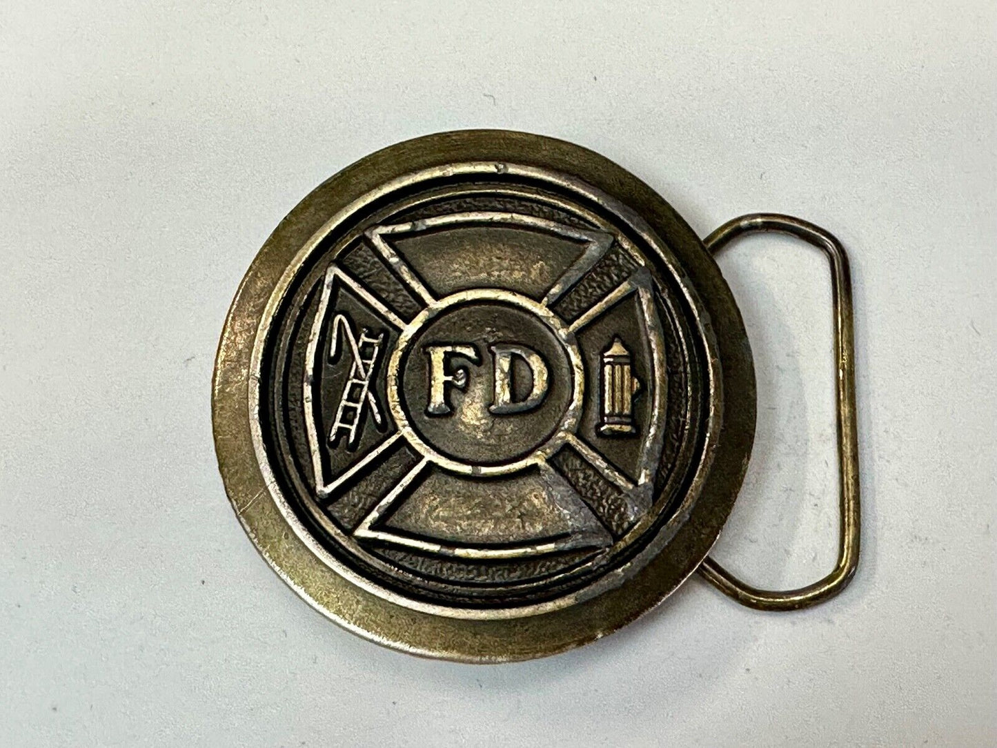 Vintage 1977 Fire Department FD Hook & Ladder Emblem belt buckle