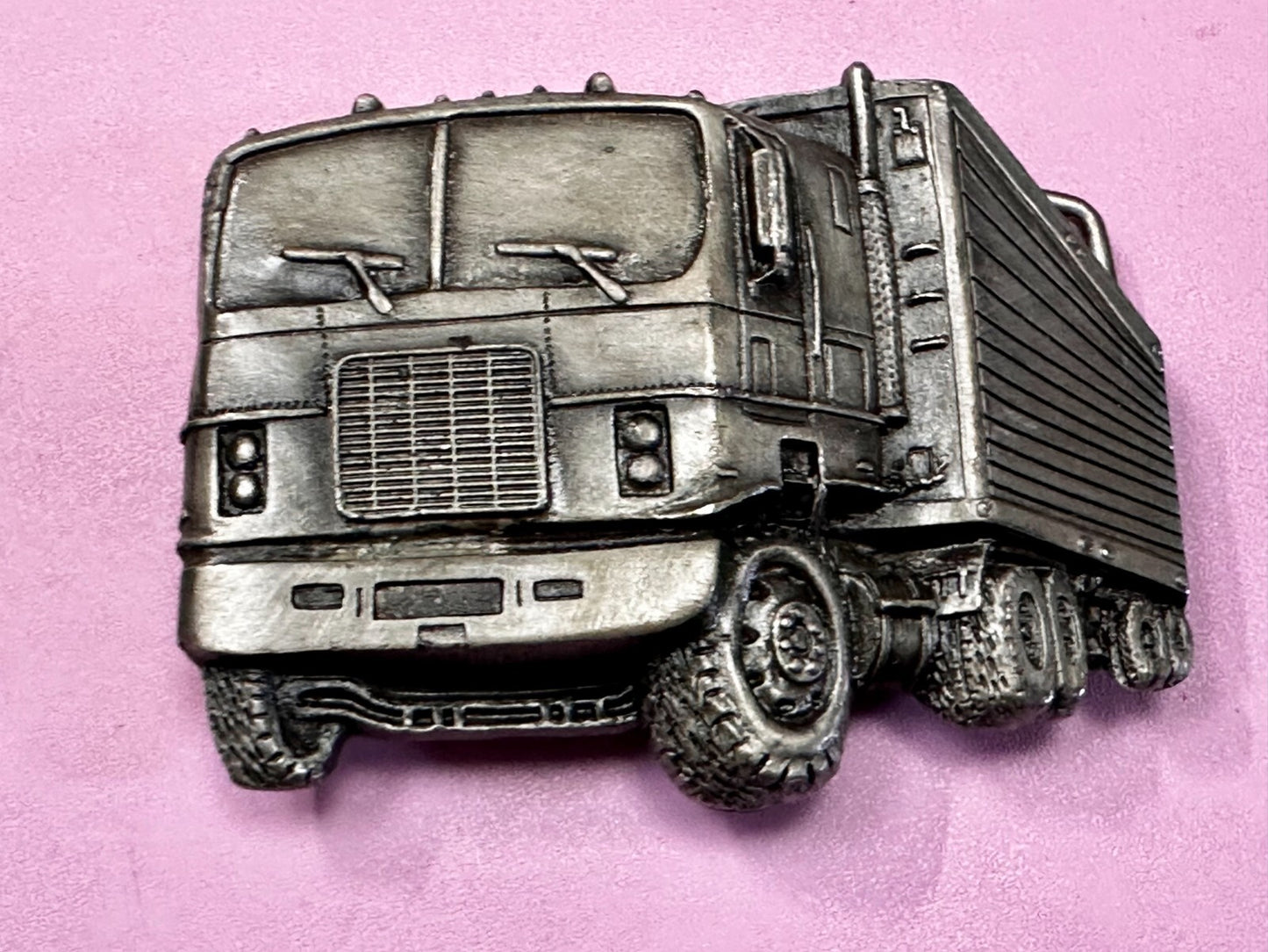 Vintage 1980 Semi Truck Long Haulers Drivers Trucker Indiana Metal Belt Buckle