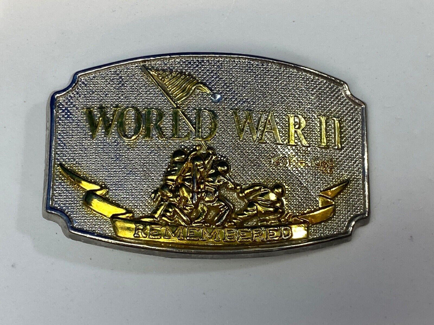 Vintage 1992 US American Wold War II 2 commemorative tribute belt buckle