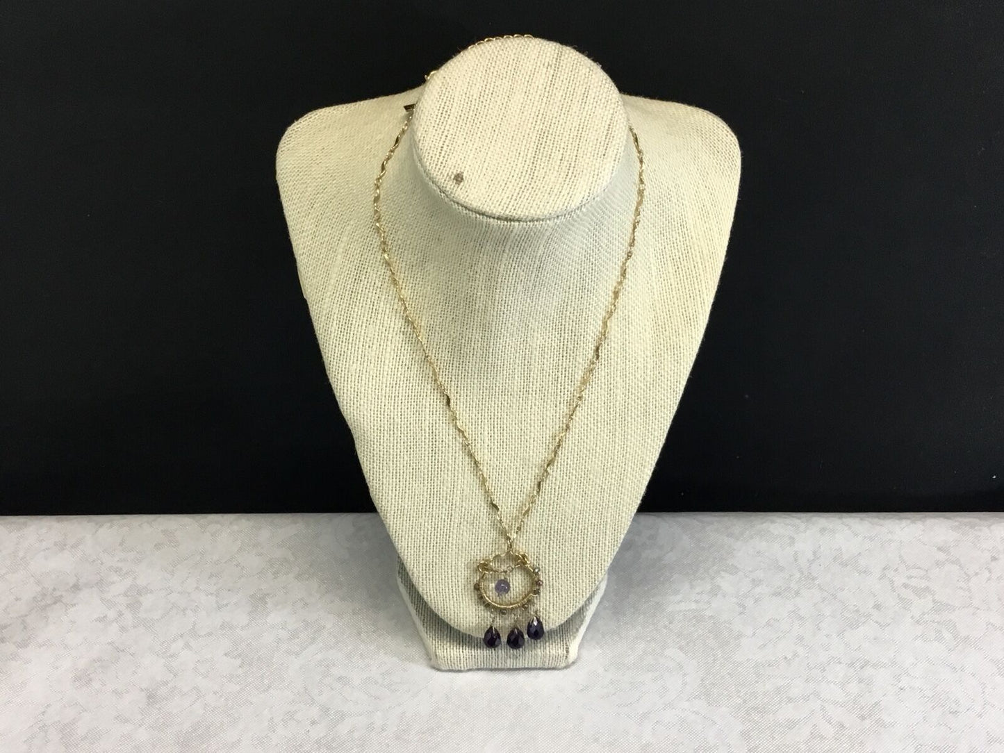 Vintage cookie lee gold tone hanging dangle cut bead pendant necklace