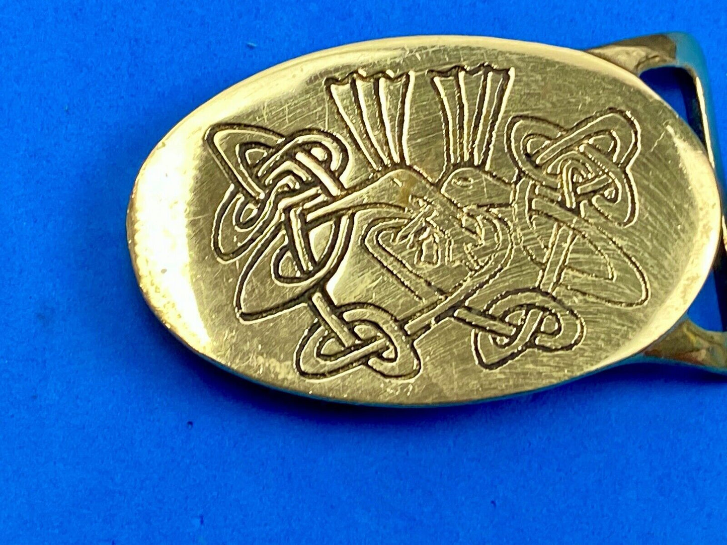 Vintage artisan solid brass belt buckle drawing of two doves Love birds