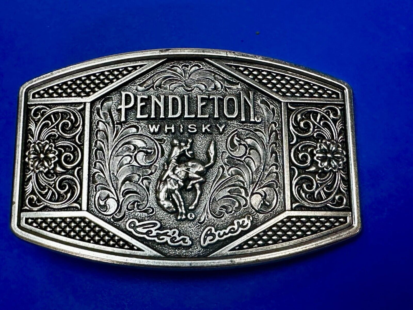 2022 Pendleton whiskey Let'er Buck Rodeo Cowboy Montana Silversmiths Belt Buckle