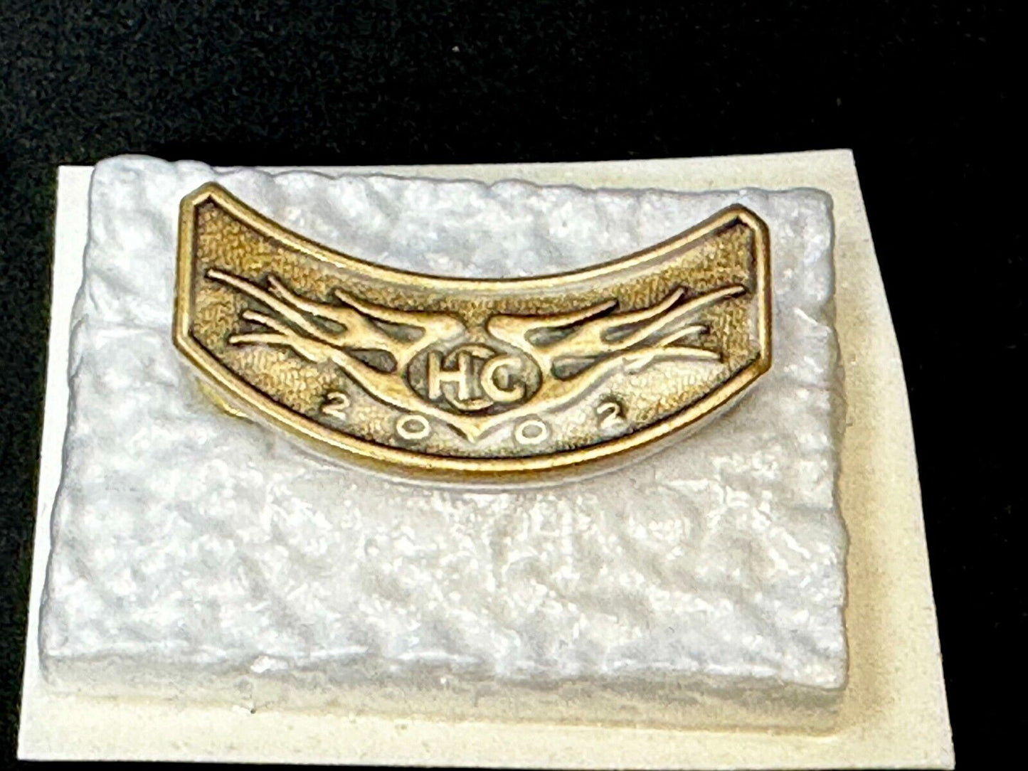 2002 Harley Davidson Owners Group HOG NOS Pin for Jacket or Vest