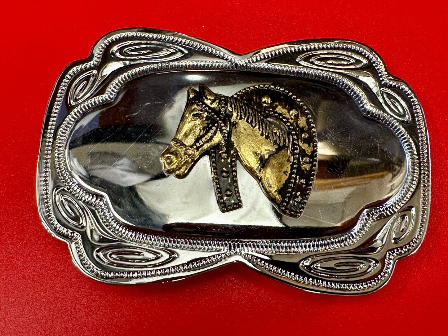 Beautiful Horse head / lucky horseshoe - two tone reflective belt buckle