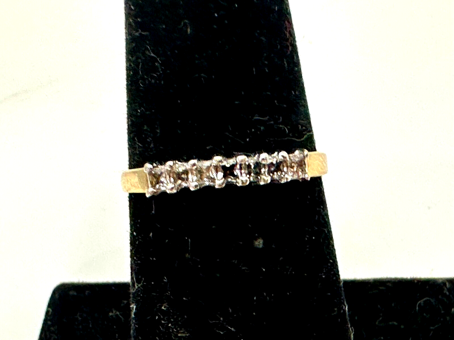 10K Gold 7-Stone Bar Setting Anniversary Ring Band CZ 1.3g Signed CRP 7 3/4 8