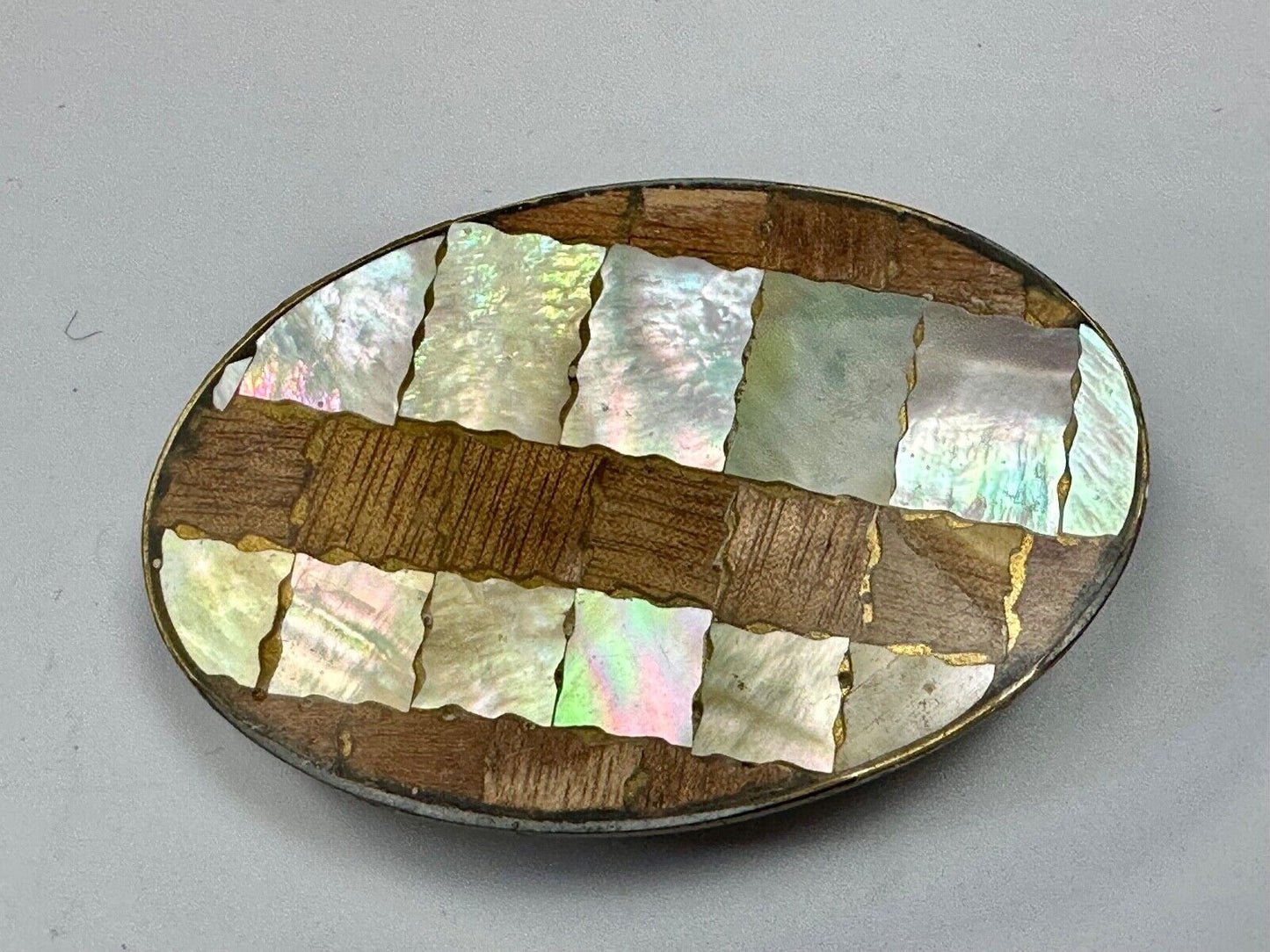 Abalone Shell and wood squares in Vintage oval belt buckle - See Hallmark!