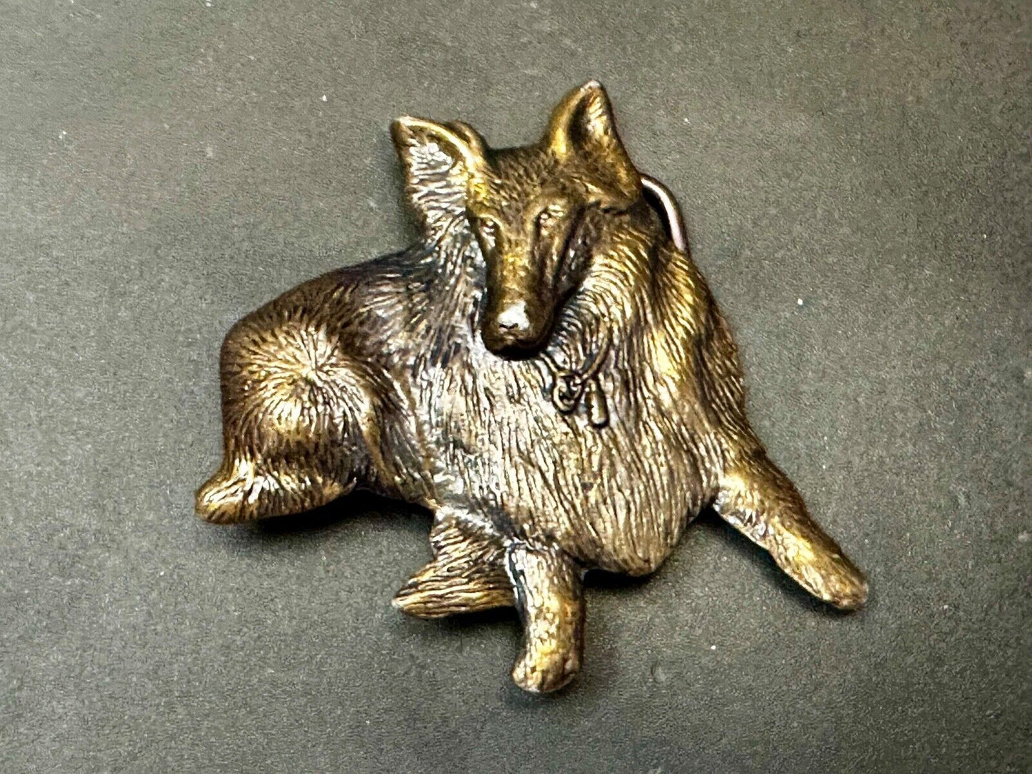 Adorable Collie Dog Breed Lassie Sitting Breeder Owner Vtg. CutoutBelt Buckle