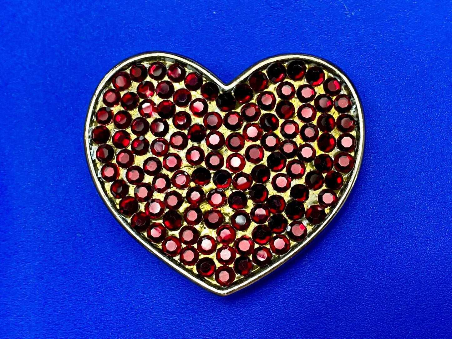 Beautiful Jeweled Red Rhinestone covered HEART cutout belt buckle