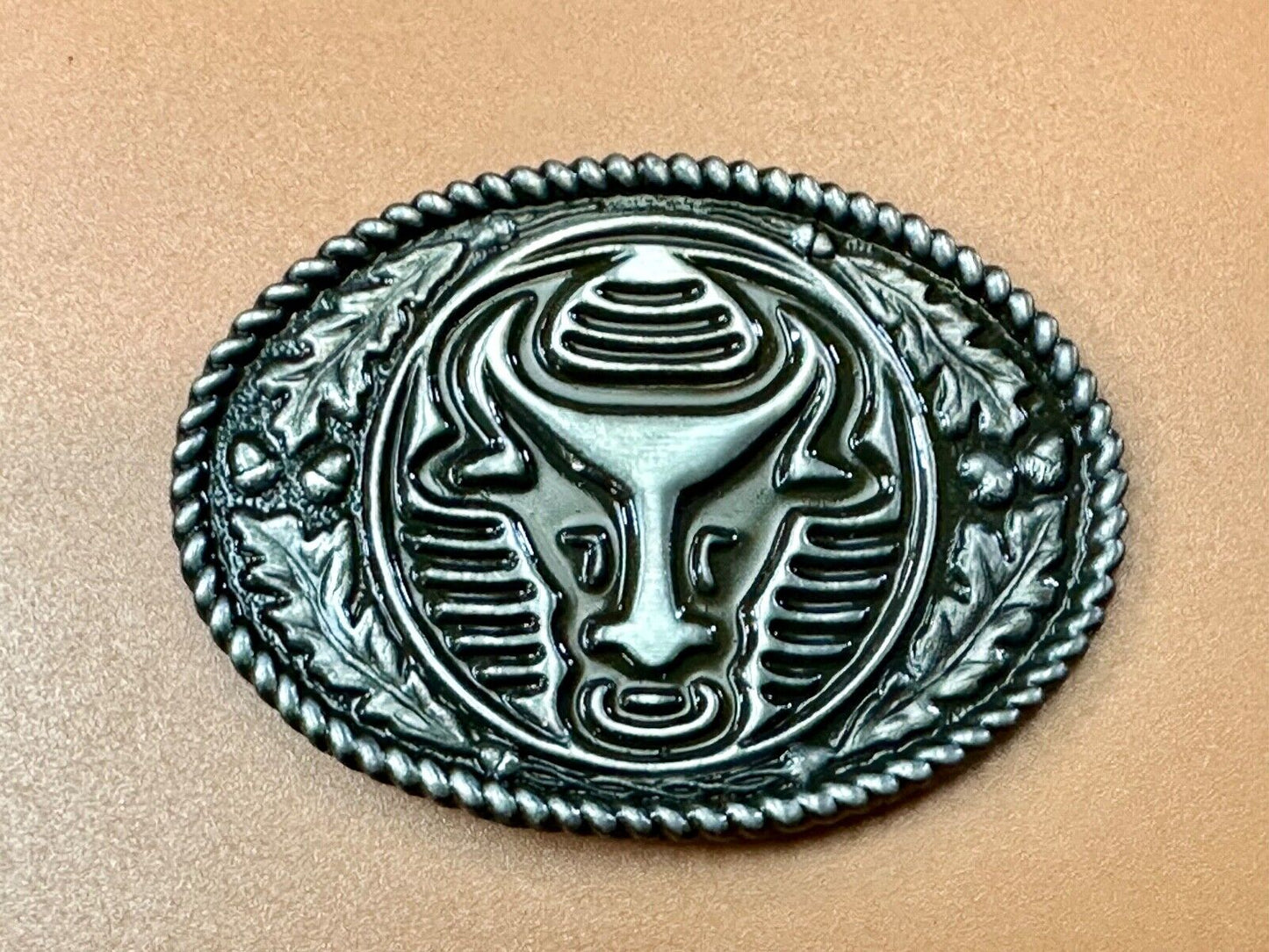 The Longhorn cow steer with nose ring Vintage rope boarder belt buckle