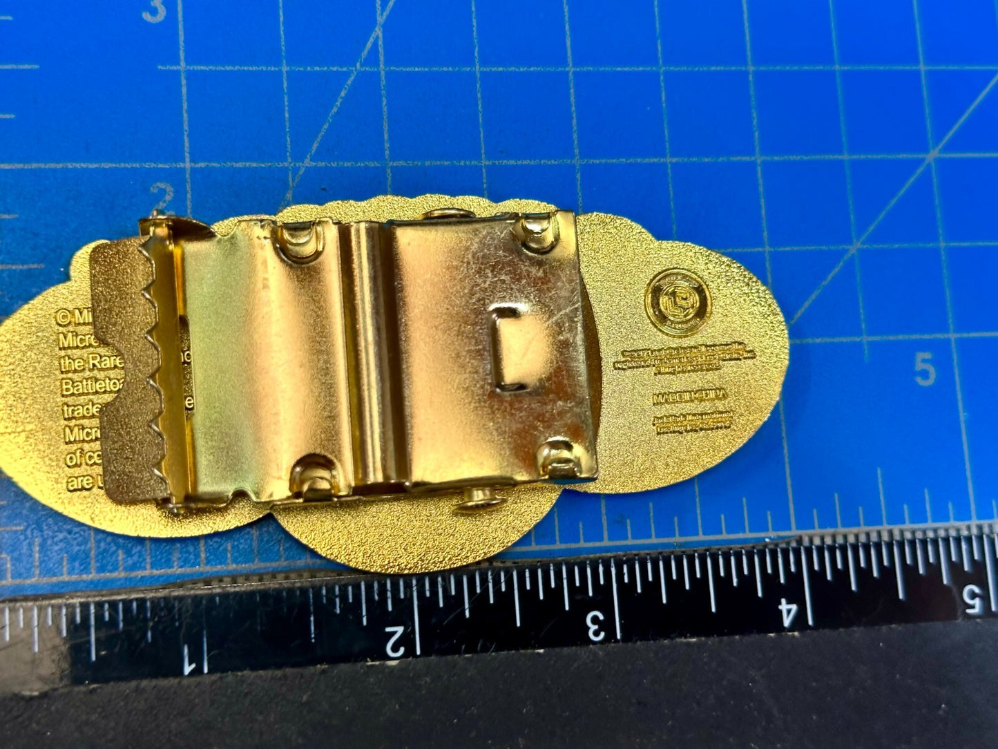 Battletoads June 2017 Loot Crate Gaming Exclusive Nes Gold Tone Belt Buckle
