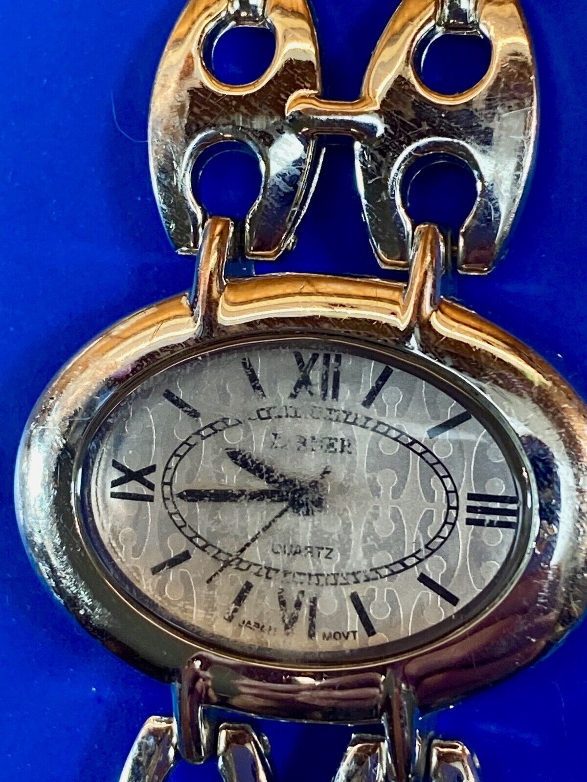 Bijoux Terner Side Oval Face Silver Women’s Quartz Watch K-19342