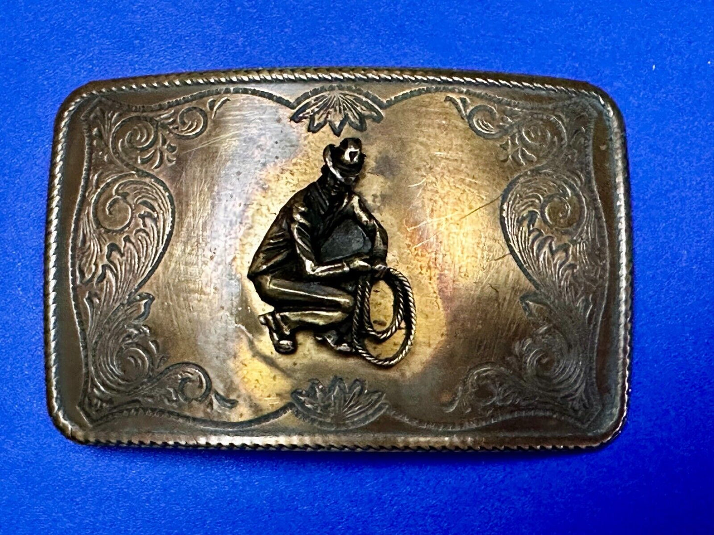 Vintage Cowboy Kneeling With Rodeo Lasso Rope Western Belt Buckle