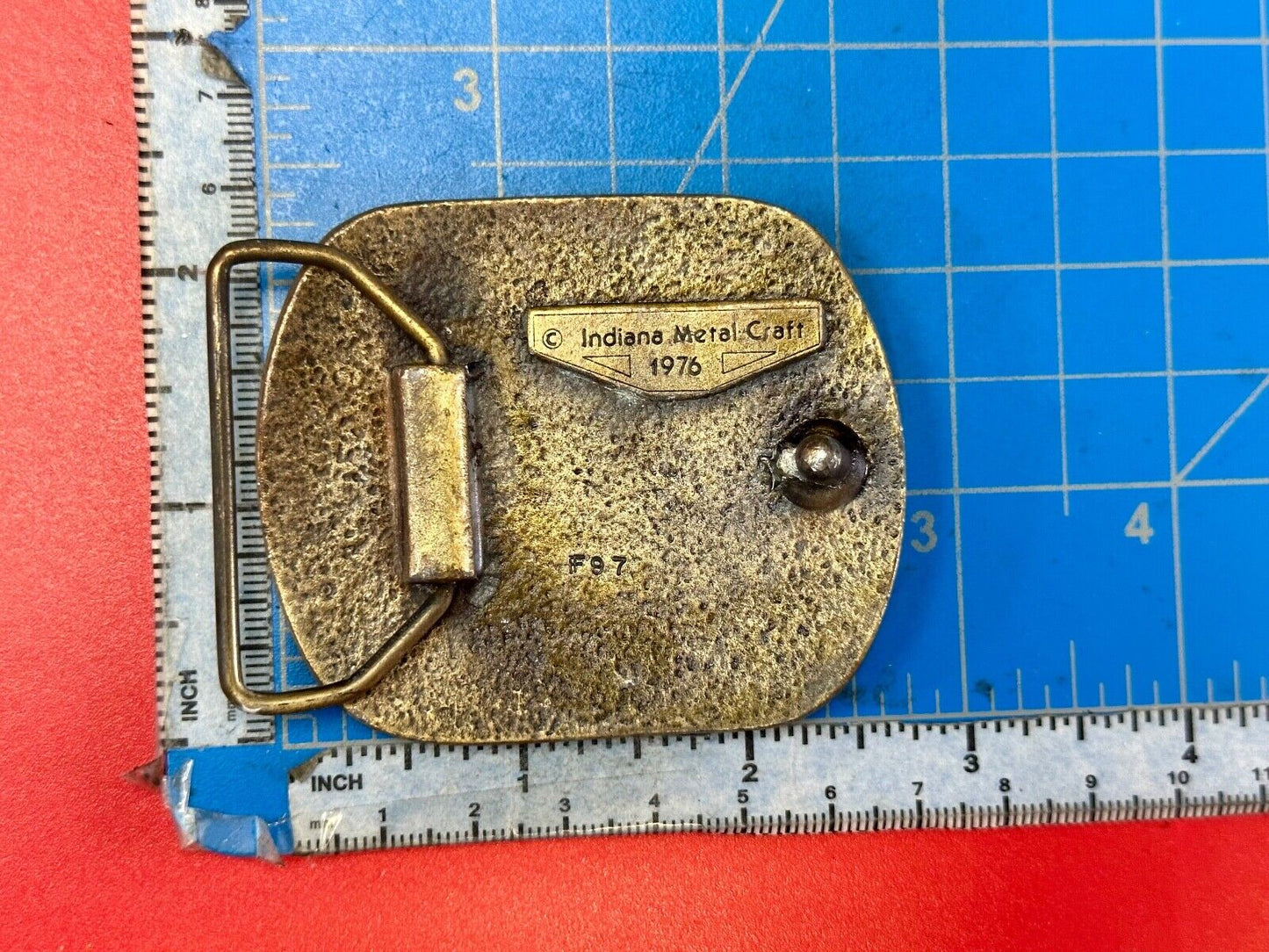 Black Bear with Cub learning to Fish vintage Indiana Metal Craft belt buckle