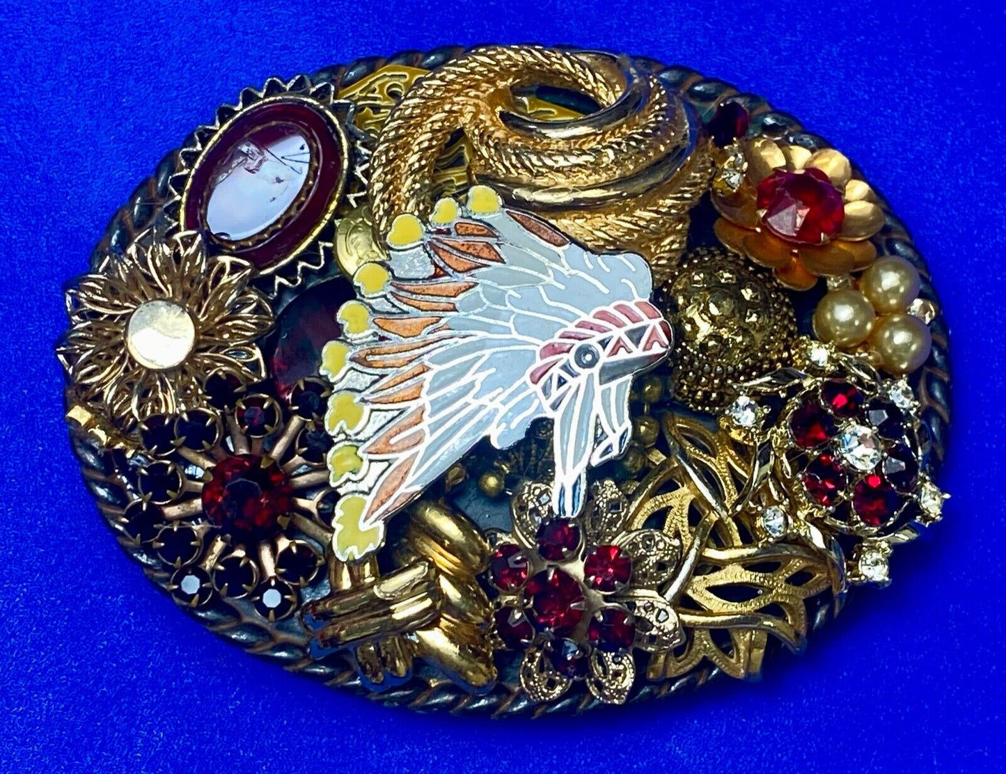 Beautiful steampunk mixed material rhinestone covered oval belt buckle