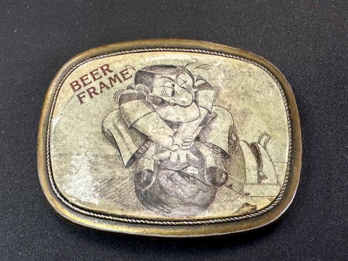beer frame bowling vintage novelty picture cartoon style belt buckle