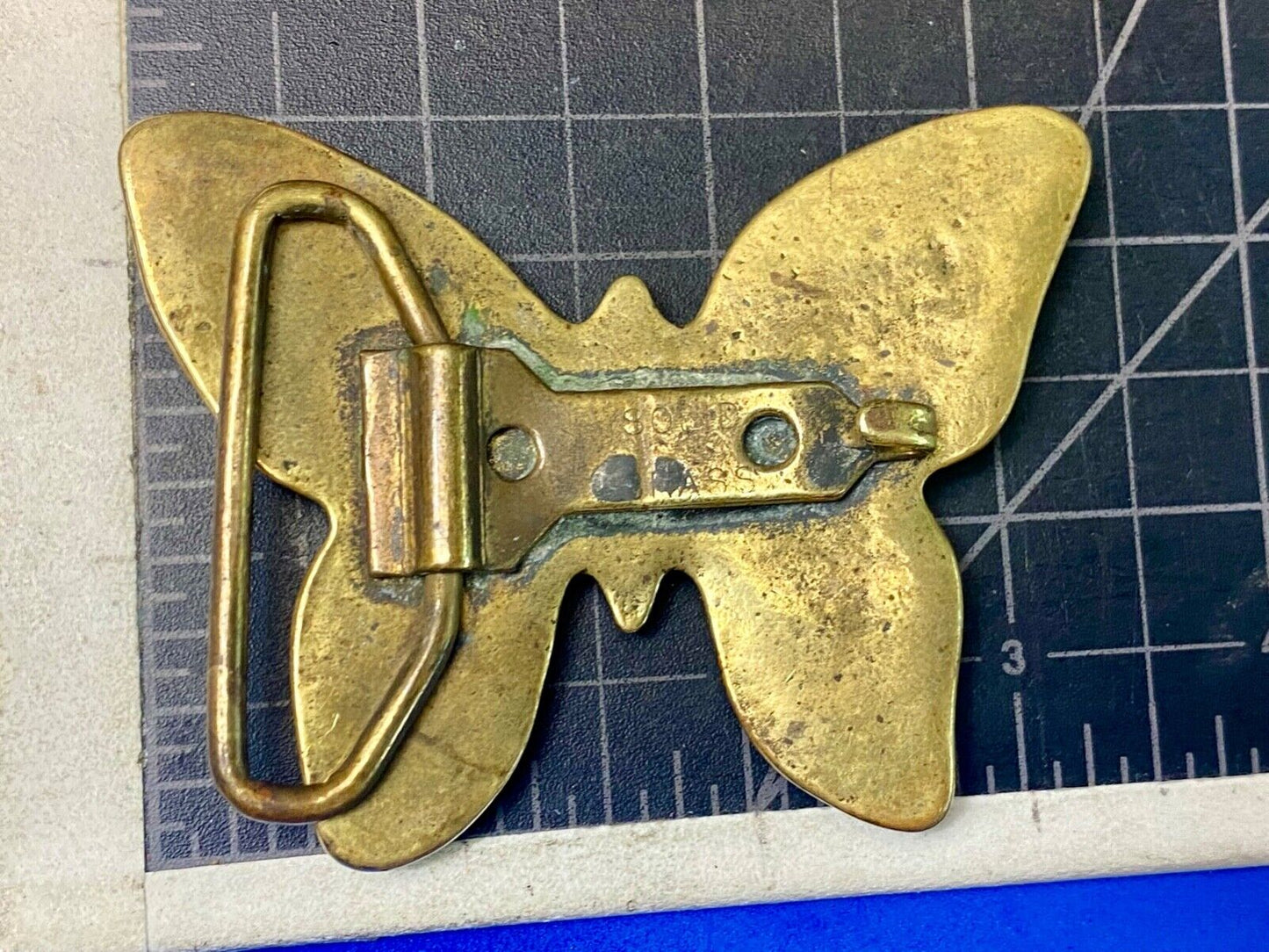 Beautiful Hippy Hobo style solid brass cut out ornate belt buckle