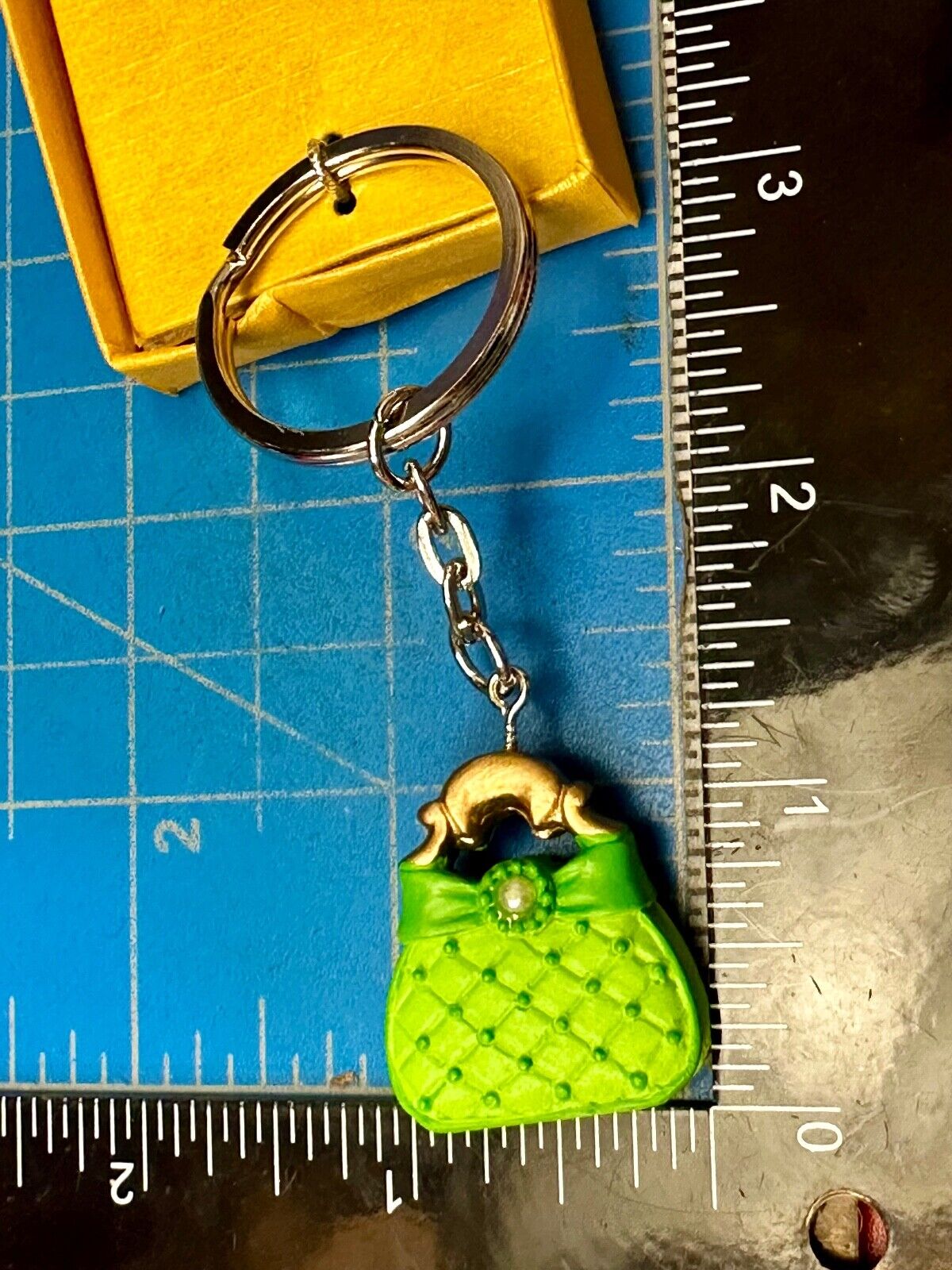 Adorable Green Purse Fashioncraft Keychain - Key Ring Chain Item 6485