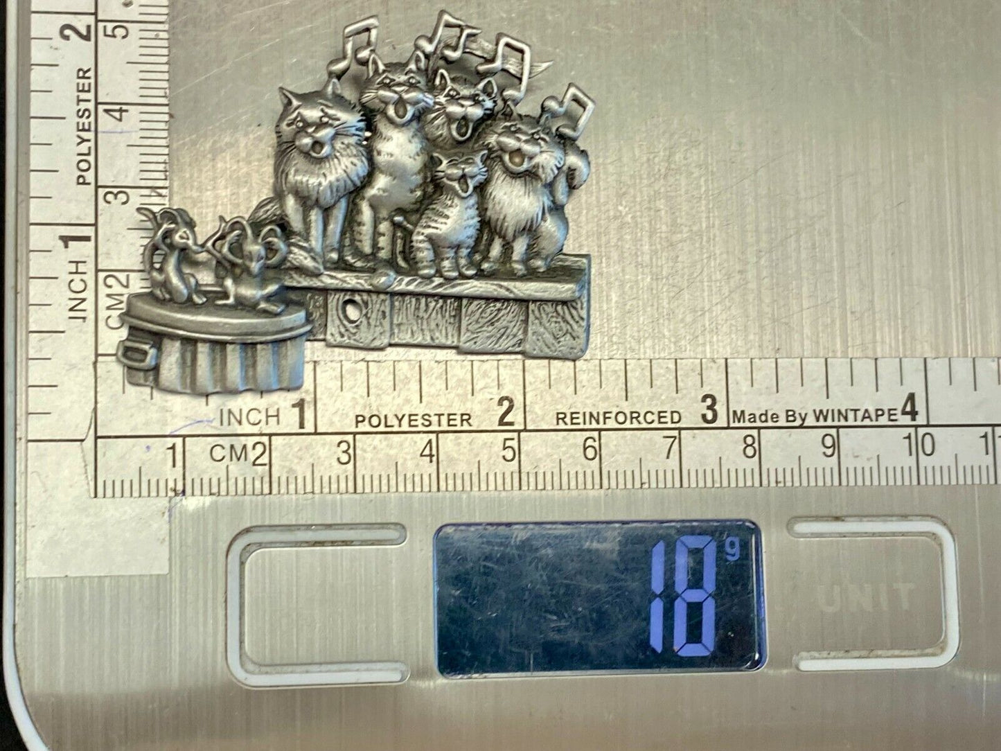 Adorable Cats And Mice - Cat And Mouse Cut Out Brooch Pin