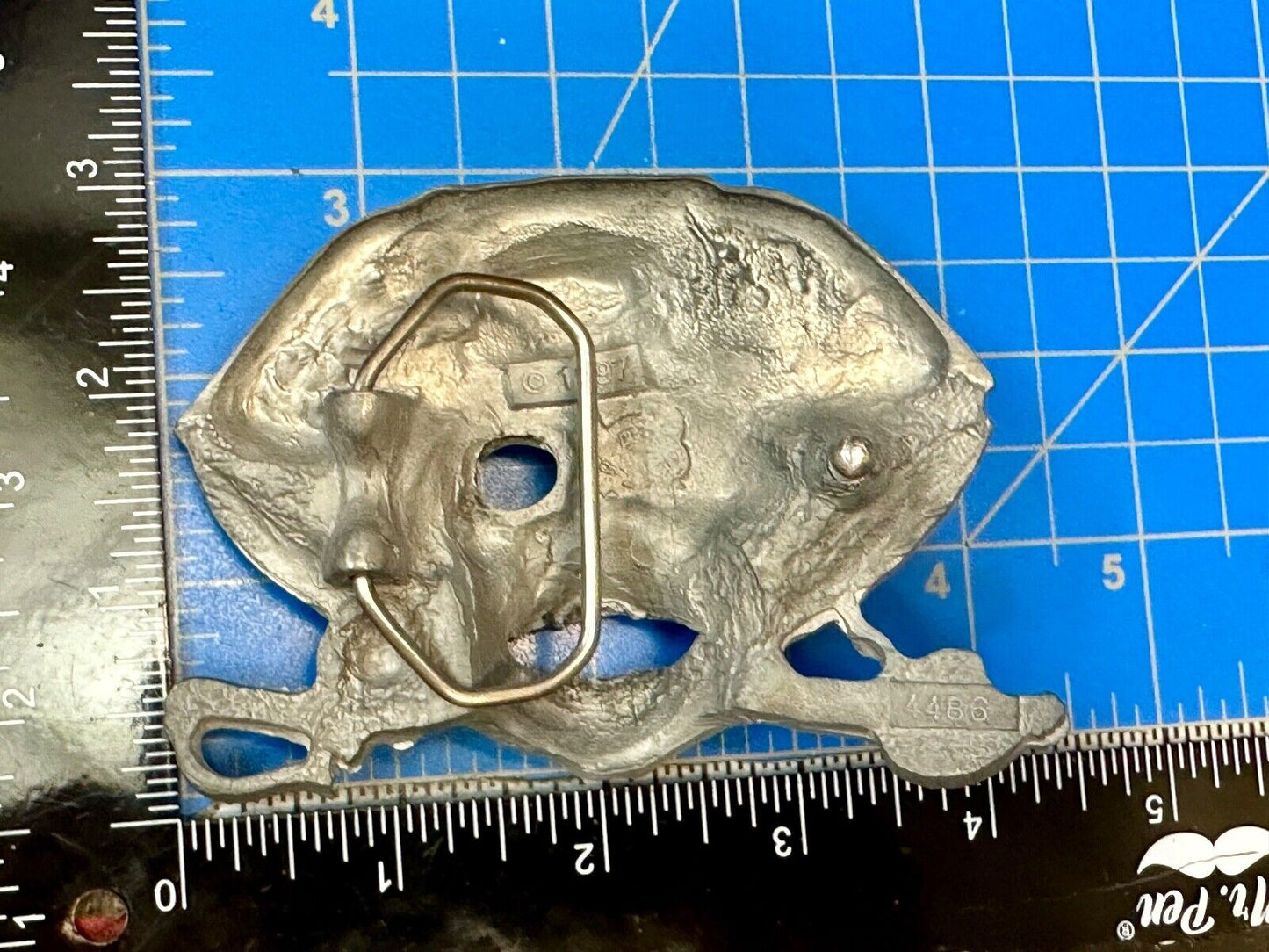 VINTAGE 1997 **PIRATE SKULL** FANTASY ARTWORK PEWTER BELT BUCKLE