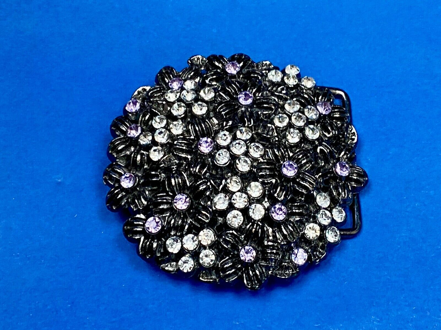 Black And White Rhinestones Covering Vintage Cut Out Burst Flower Belt Buckle