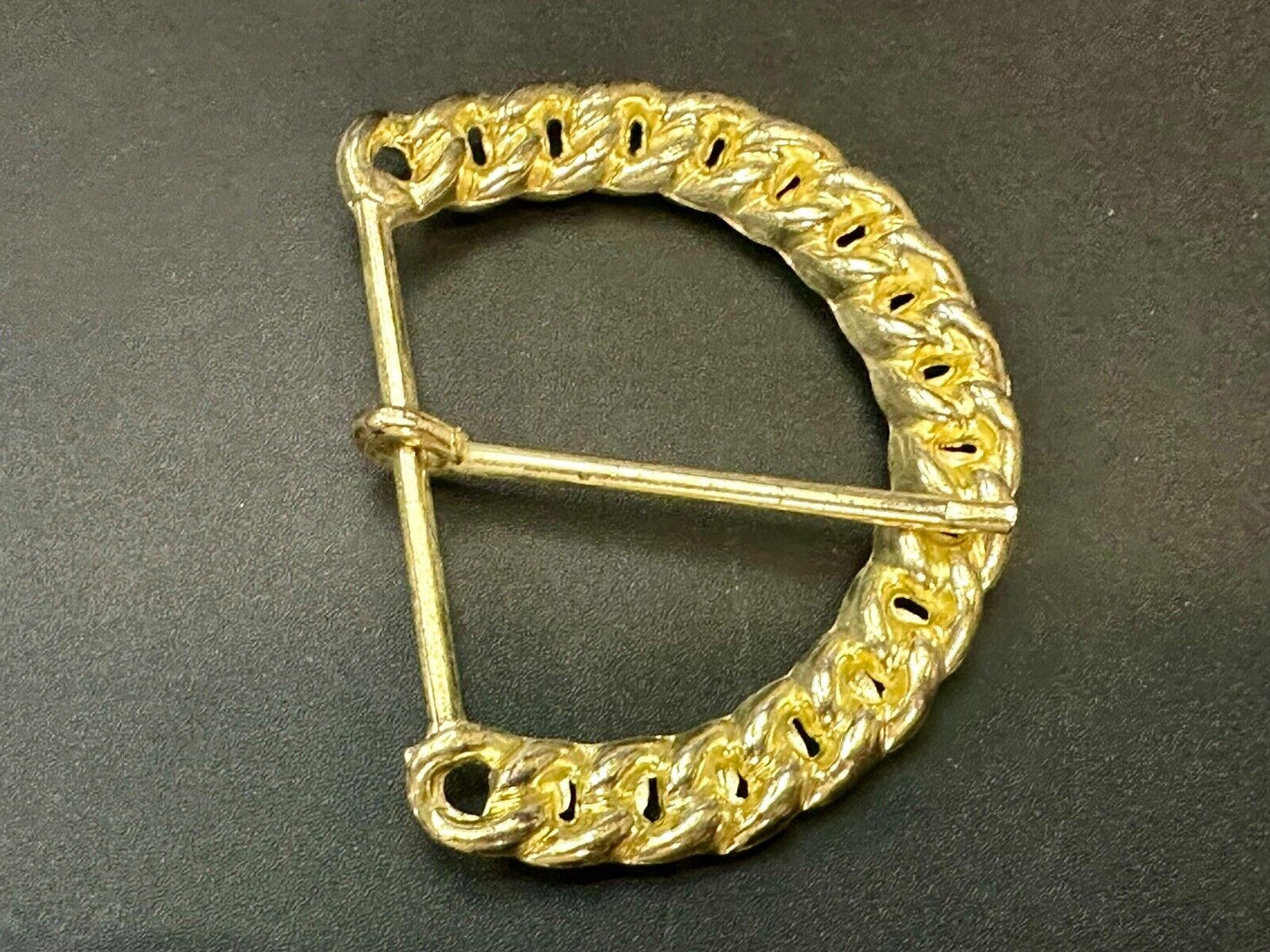 Vintage gold tone spiral or rope knot loop pattern replacement belt buckle