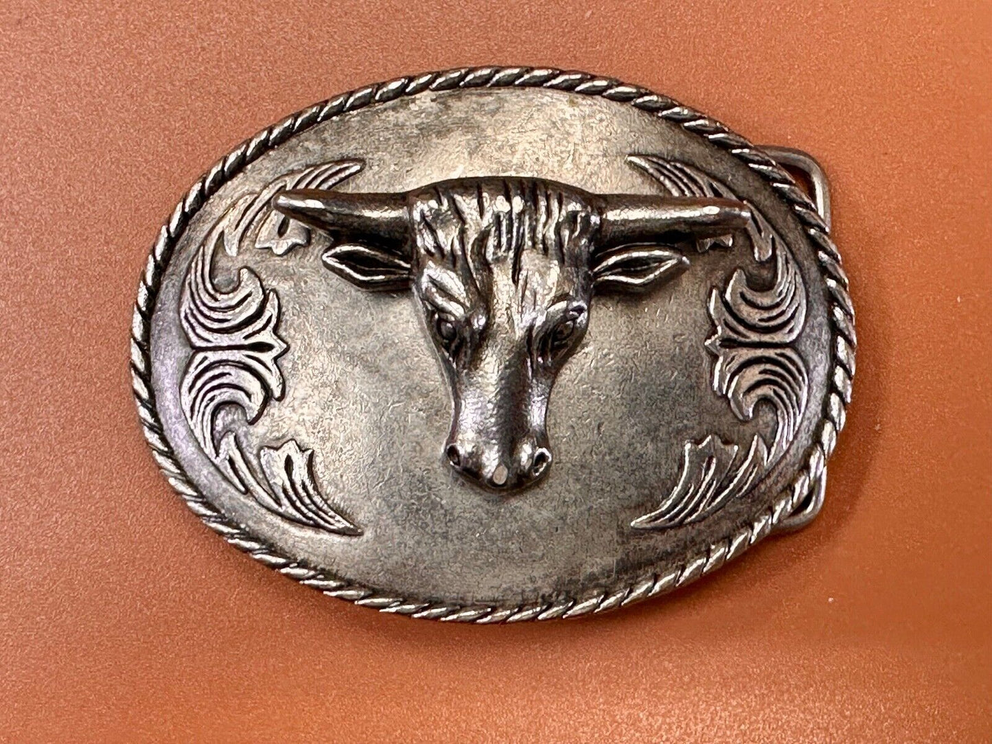 The Longhorn cow steer - cowboys cowgirls western oval silver tone belt buckle