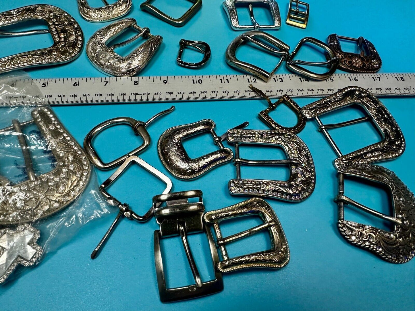 20 Vintage & Western Ranger Style Belt buckles - Lot, Grab Bag - Resale Gifts!