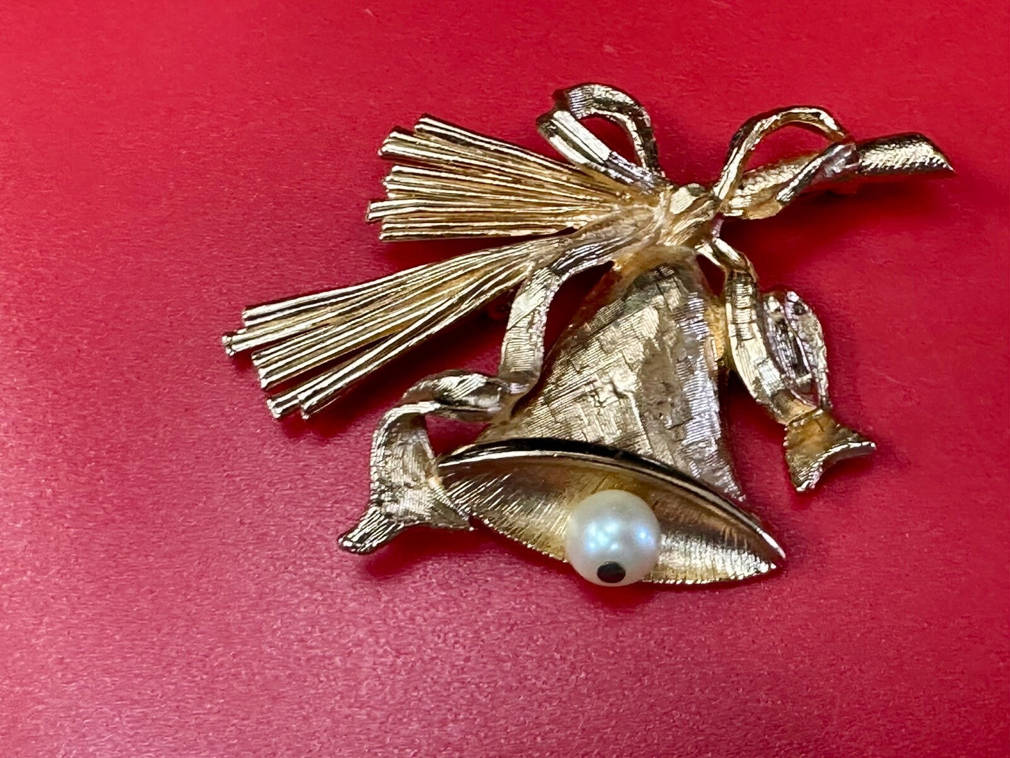 Bell & Pearl Ringer - Napier Signed Vintage Gold Tone Brooch Pin
