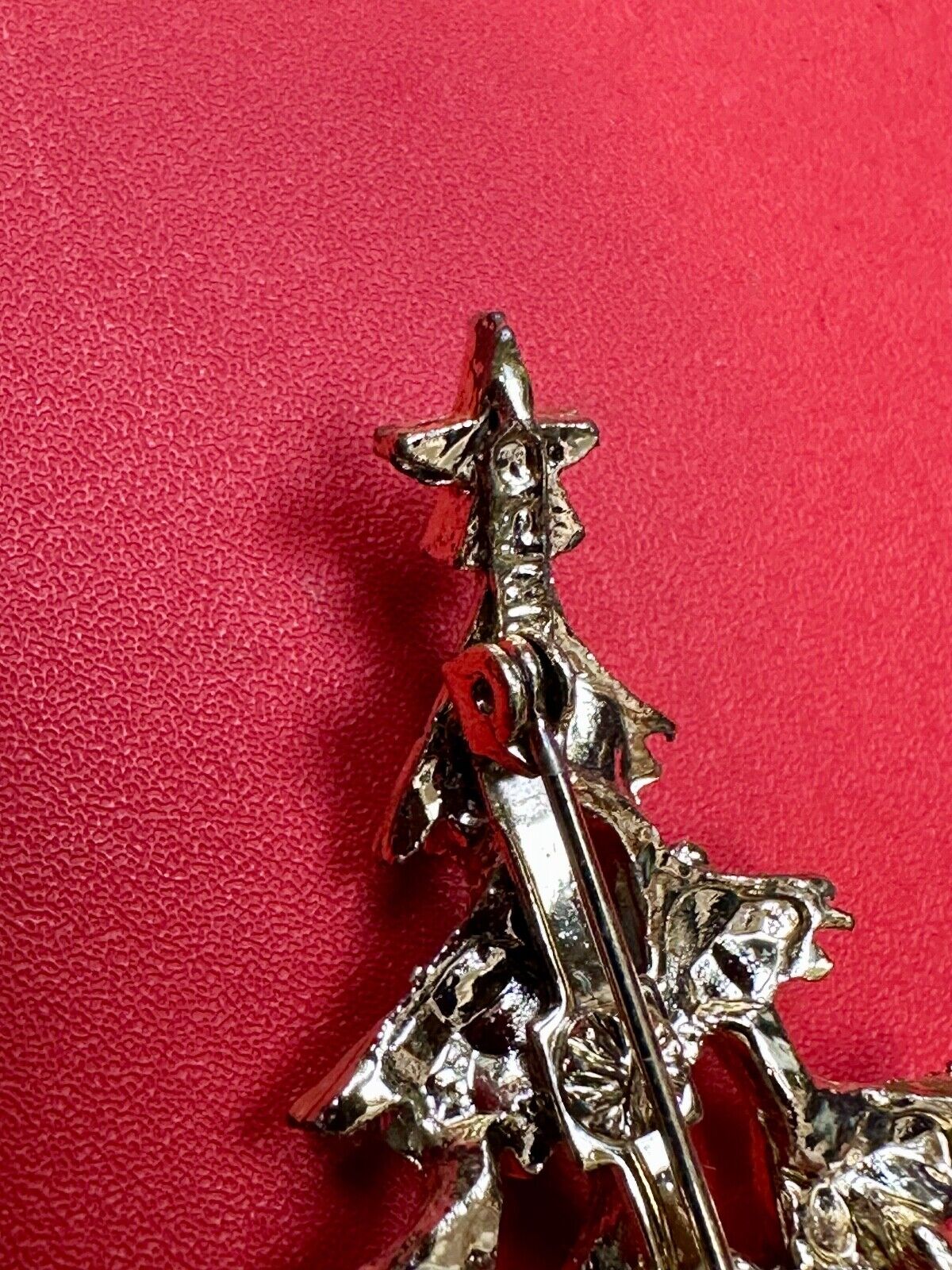 Vintage Christmas Tree & Ornaments Gold Tone Red Green Holiday Brooch Pin