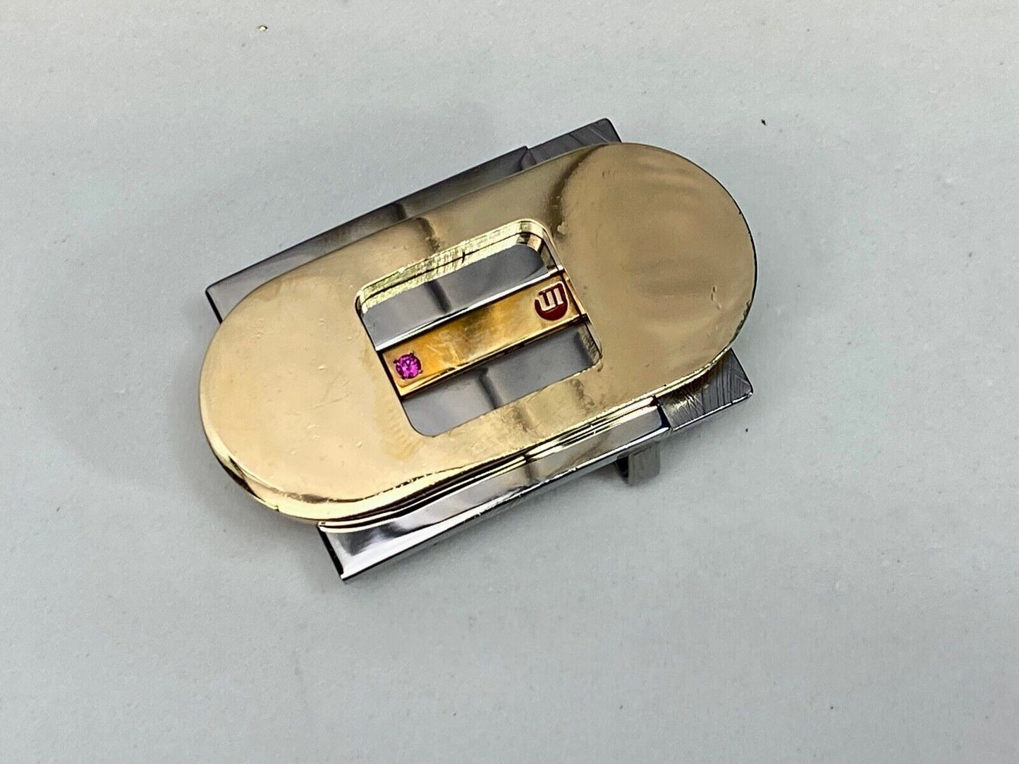 The United Illuminating UI Ruby accented belt buckle by Jostens