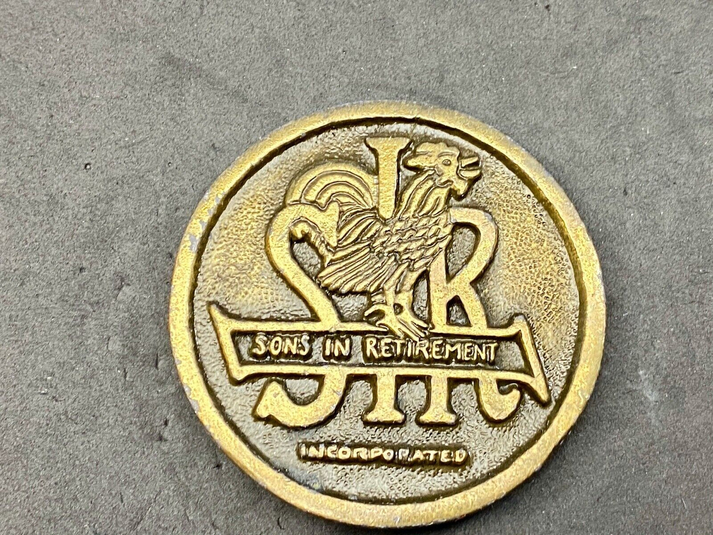 Vintage California SIR - Sons in Retirement round logo belt buckle