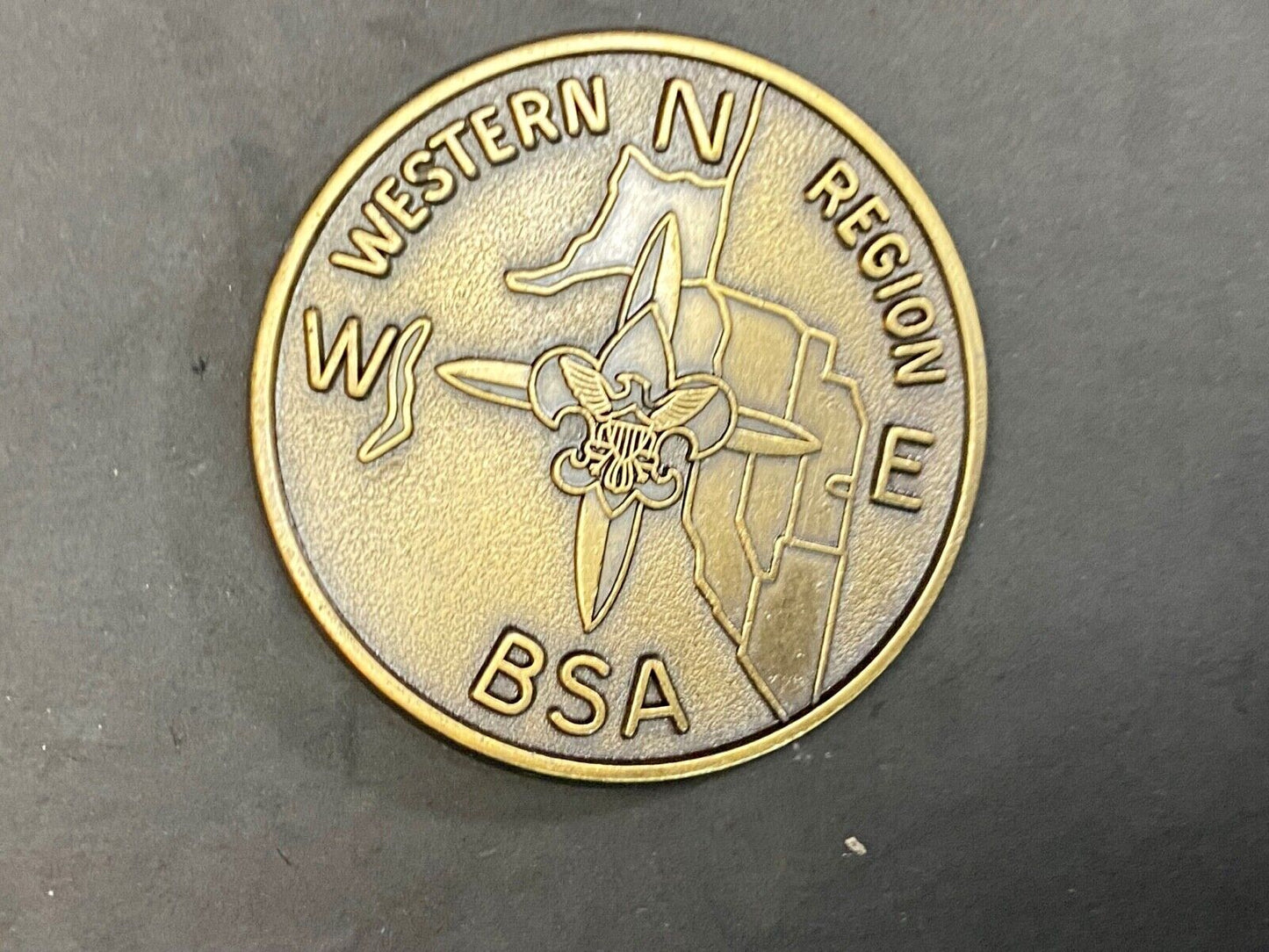 Vintage Bsa Western Region Boy Scouts Compass Figural Round Belt Buckle