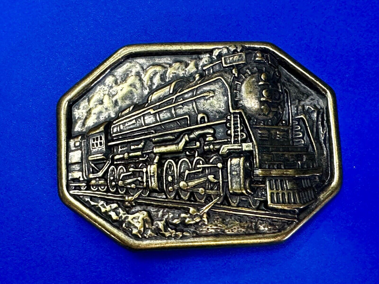 Avon Steam Locomotive Belt Buckle Vintage Collectors RR Railroad Trains Car