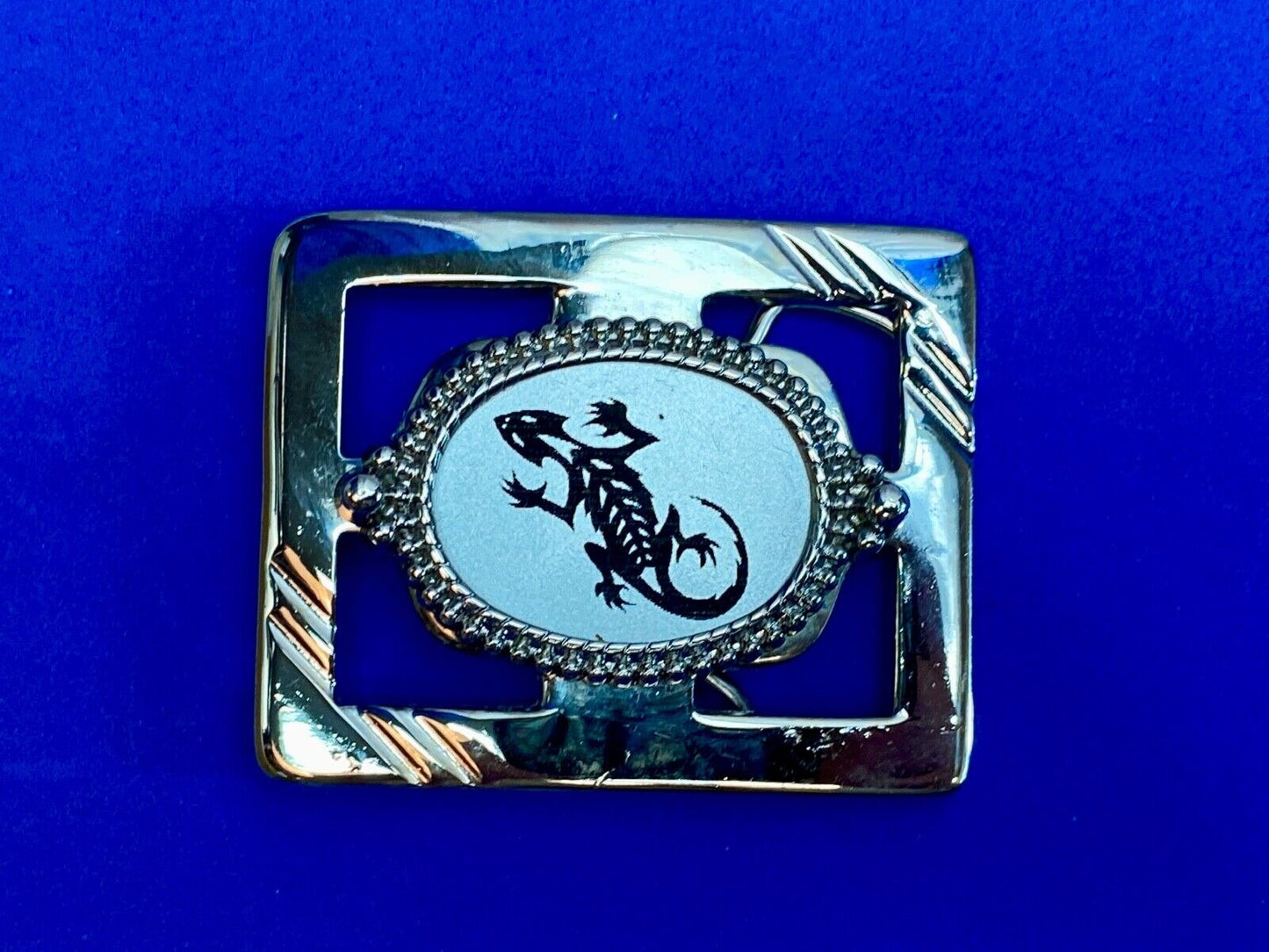 Alligator, Lizard, Reptile Crocodile? As Centerpiece On See Through Belt Buckle