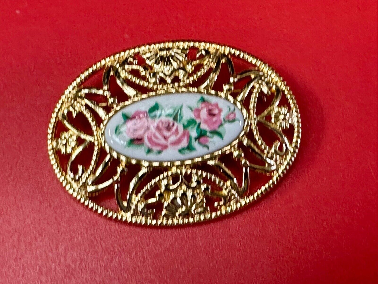 Avon signed gold tone see through surround Porcelain flower theme brooch pin