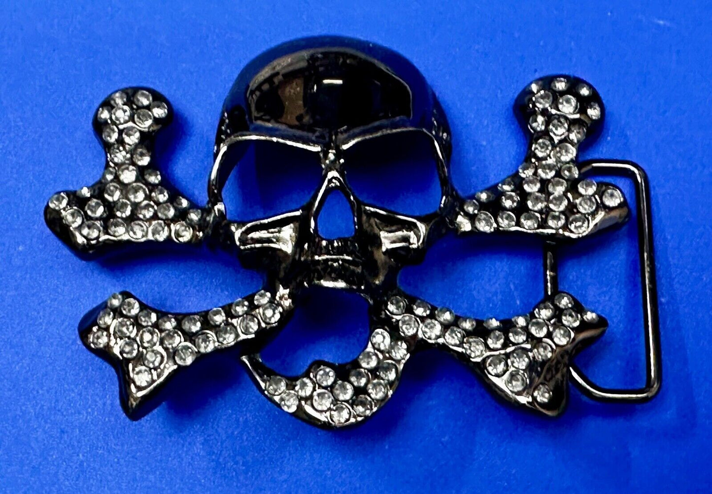 Black color skull and crossbones Belt Buckle covered in Rhinestone accents