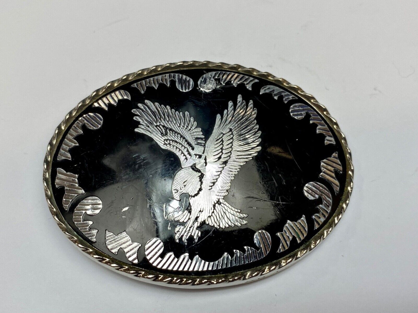 black and silver color Hunting Diving Patriotic Eagle on western belt buckle - W