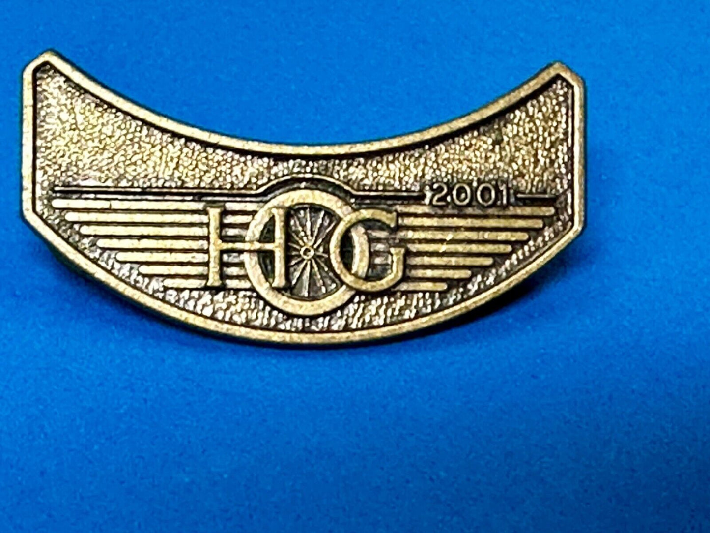 2001 Club pinback Harley Davidson Owners Group HOG Pin for Jacket or Vest