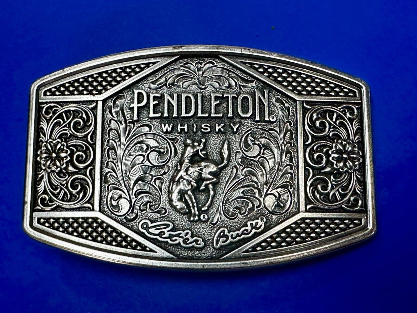 2022 Pendleton whiskey Let'er Buck Rodeo Cowboy Montana Silversmiths Belt Buckle