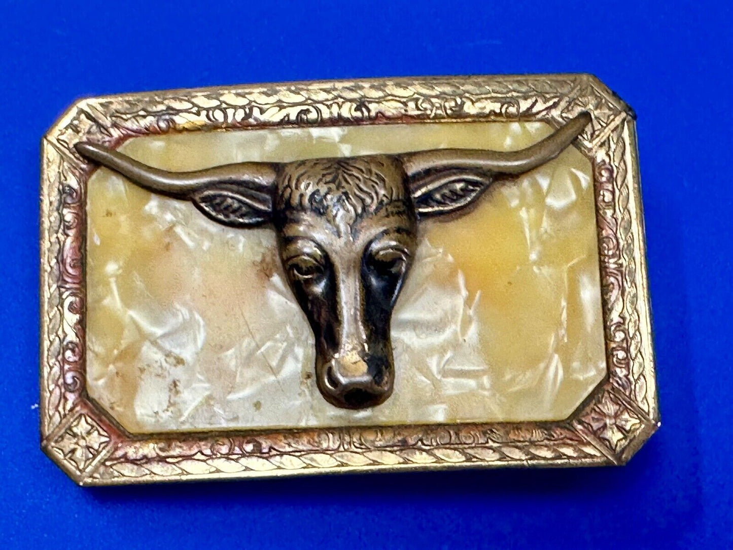 Texas Longhorn - Western Retro Yellow Color Swirl on gold tone Belt Buckle