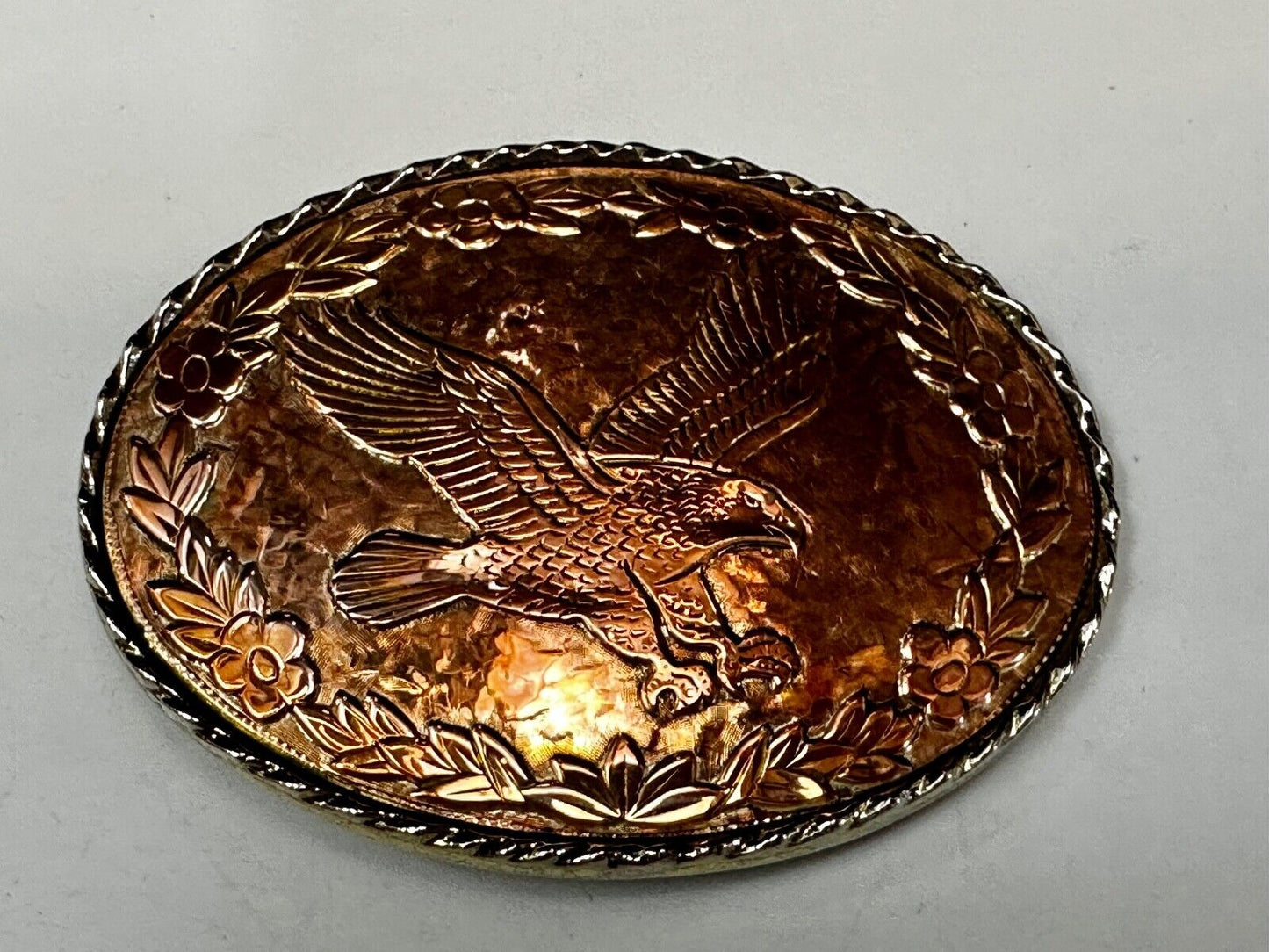 Vintage EAGLE flying High western etched flower swirl design belt buckle - W
