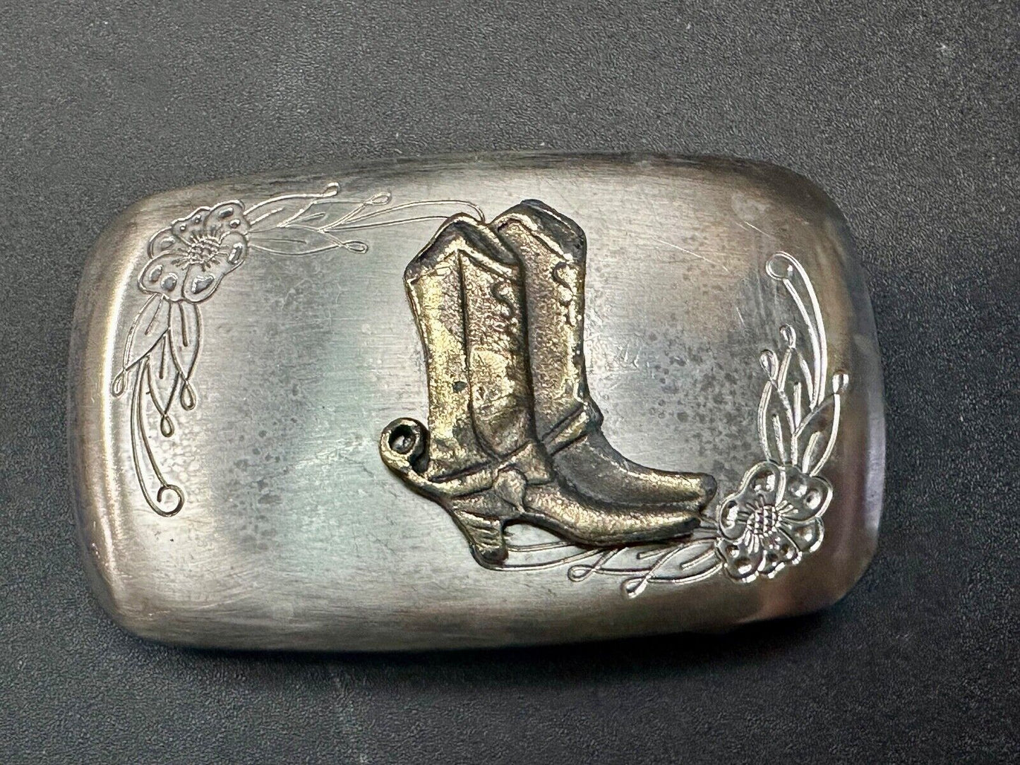 USA made Vintage Cowboy Boots - Western two tone belt buckle