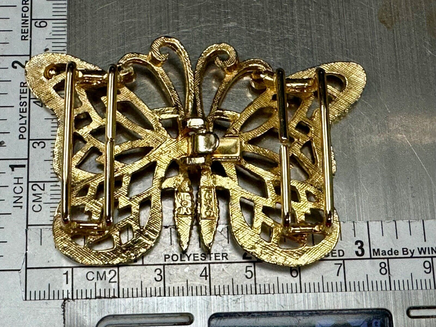 Beautiful BUTTERFLY gold tone two-piece interlocking Mimi Di N 1976 belt buckle