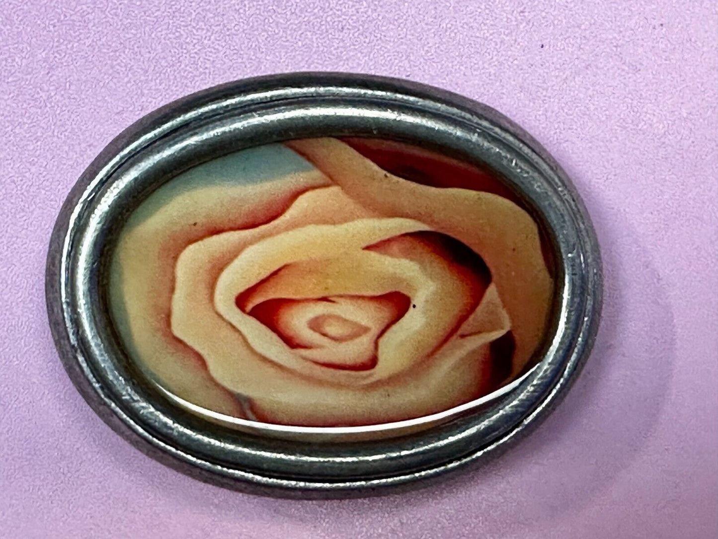 Beautiful Flower Rose Picture on Vintage Oval Women Belt Buckle by KBD